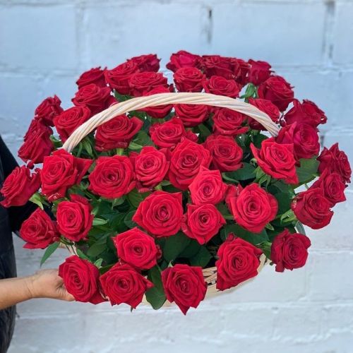 Корзина 51 красная роза - купить с доставкой в интернет-магазине | Флорист Экспресс по Алексину